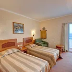 Ghotels Athos Palace منتجع 4*