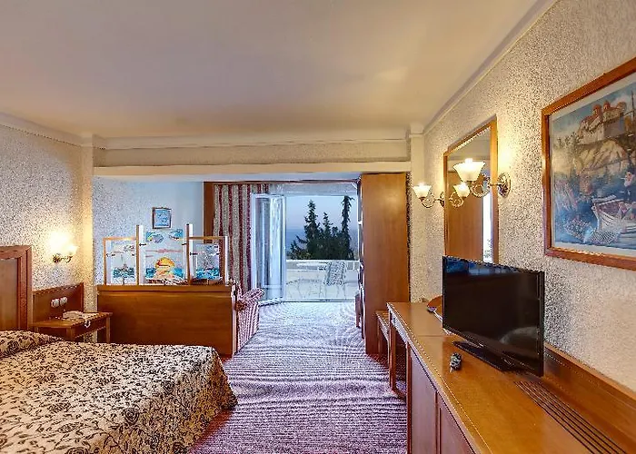 Ghotels Athos Palace 4*